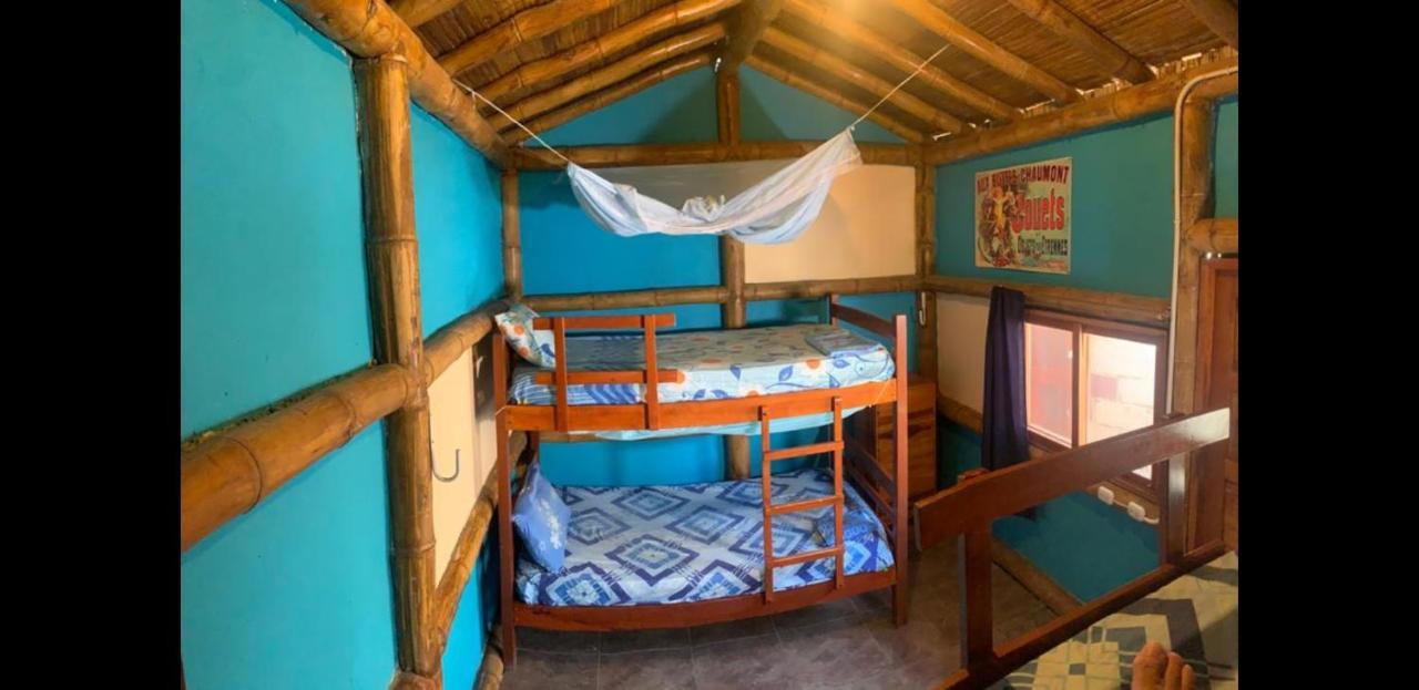 My Little House Surf&Backpacker Hostel Montañita Esterno foto