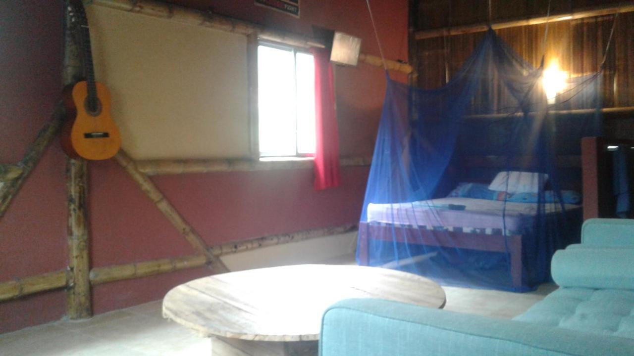 My Little House Surf&Backpacker Hostel Montañita Esterno foto